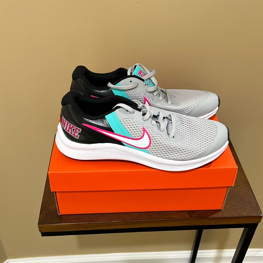 Nike Star Runner 3 SE Youth